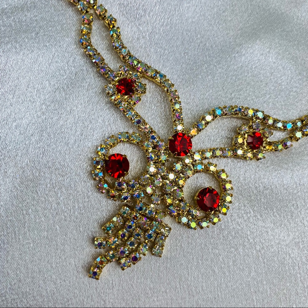 Ruby Butterfly Rhinestones Necklace - Picture 1 of 3